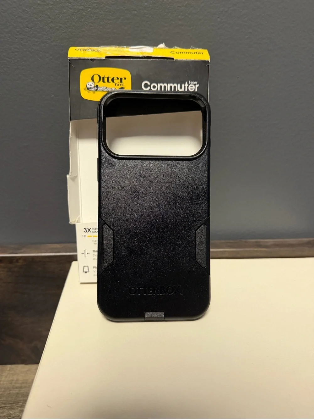 OtterBox Commuter Series for IPhone 17 Pro Max Case Black NWT